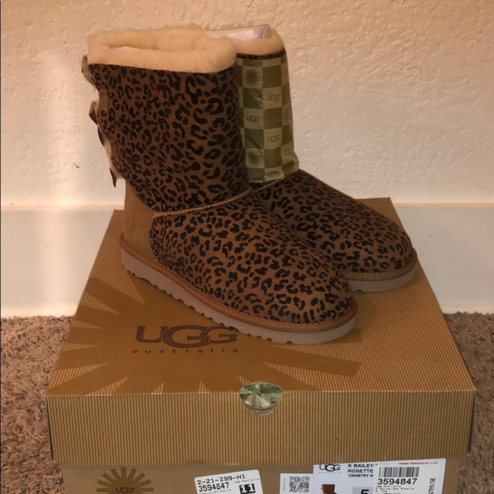 NIB UGG Australia Bailey Bow Leopard Print